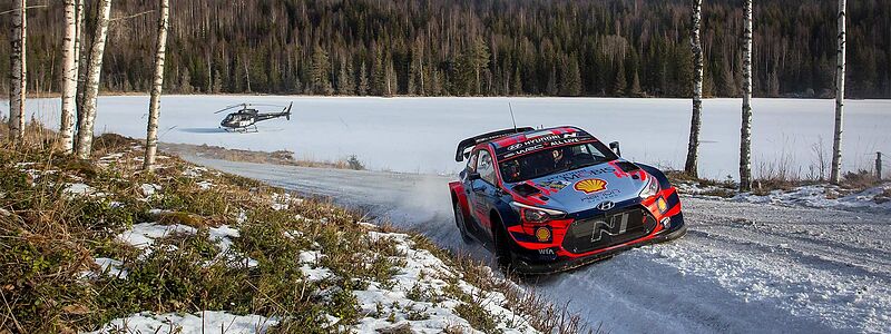 Ott Tänak fährt im Hyundai i20 Coupe WRC auf Platz zwei