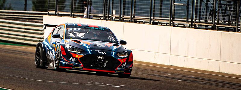 Hyundai Motorsport holt weitere Siege in der PURE-ETCR-Serie